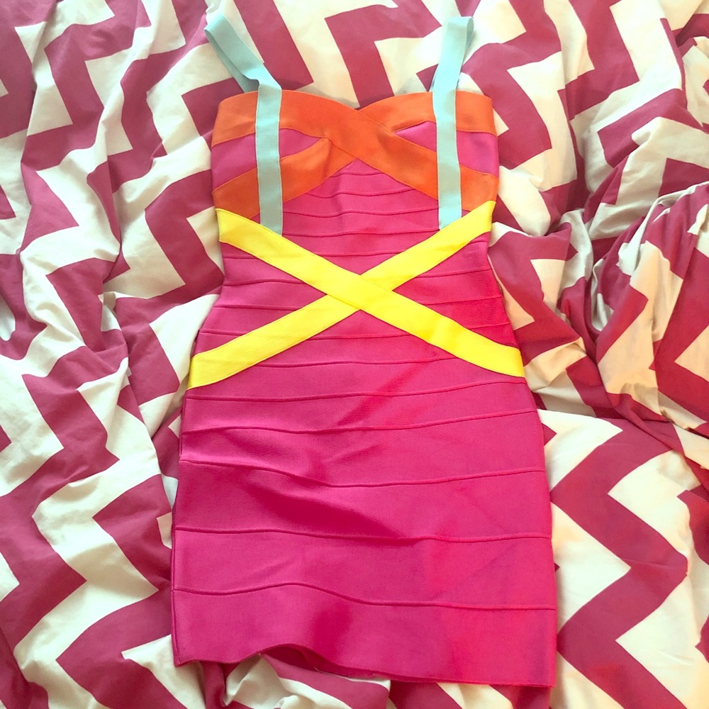 Pink bodycon dress